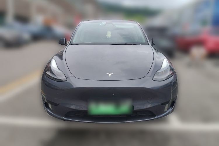 Tesla Model Y 2022 — 2