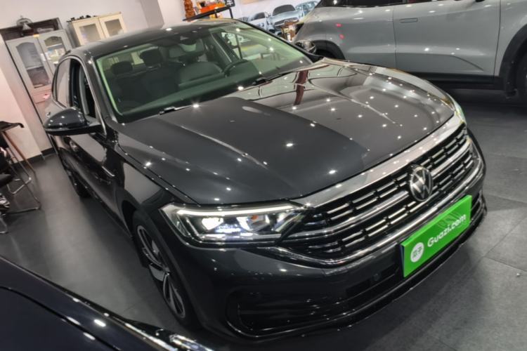 Volkswagen Sagitar 2023 — 3