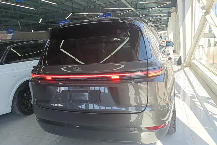 Li Auto L9 2022 — 5