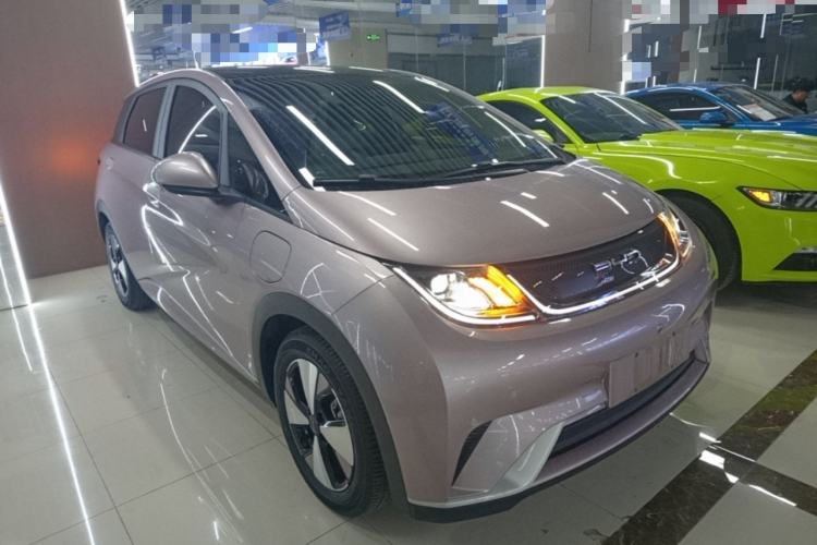 BYD Dolphin 2023 — 3