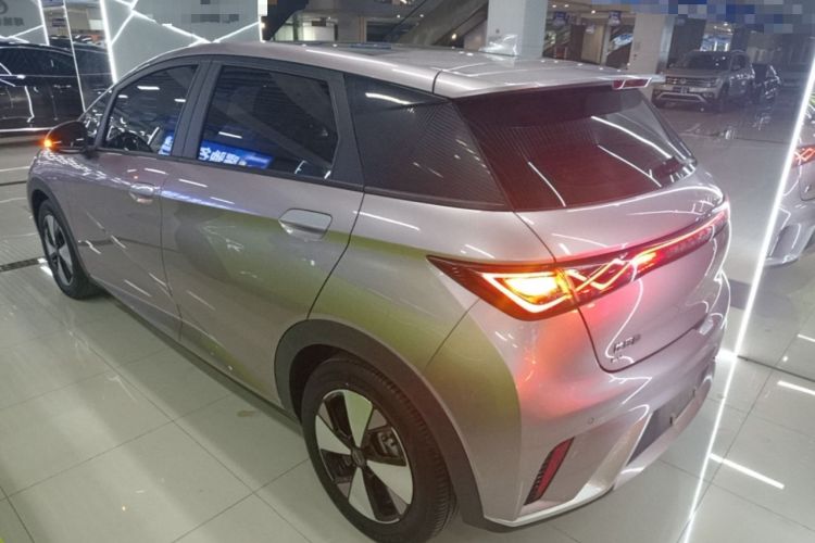 BYD Dolphin 2023 — 4
