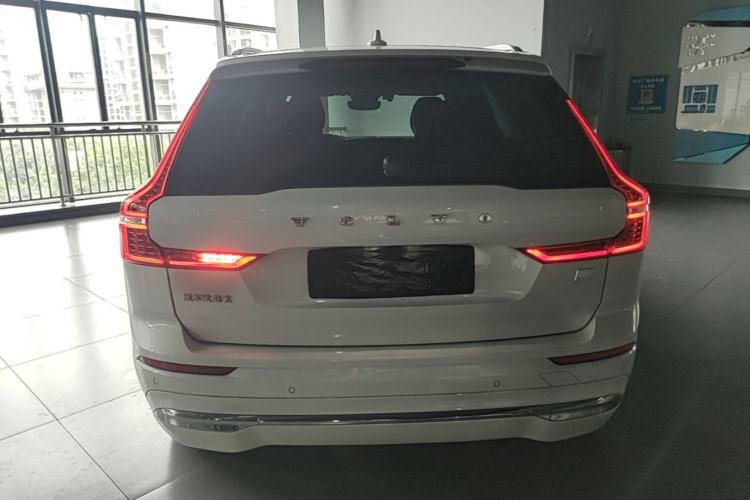 Volvo XC60 2022 — 5