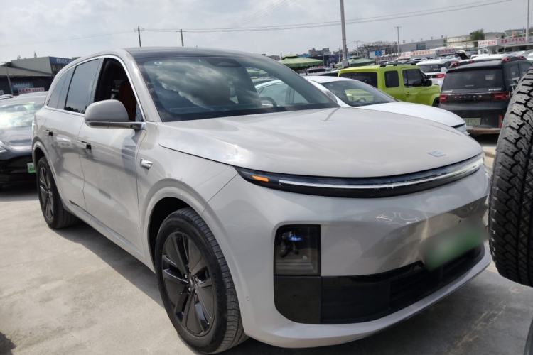 Li Auto L6 2024 — 3