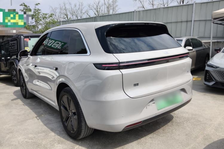 Li Auto L6 2024 — 4