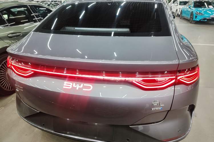 BYD Qin L 2025 — фото 5