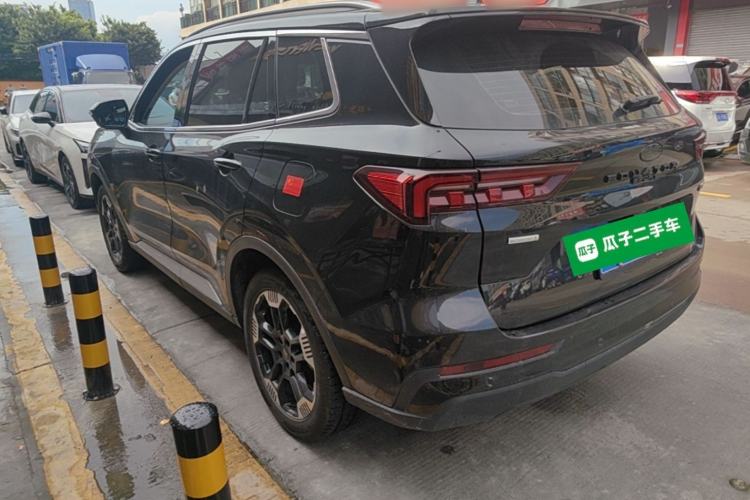 Ford Equator Sport 2025 — 4