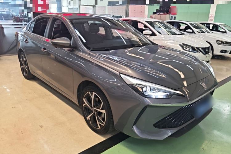 Roewe i5 2023 — 3