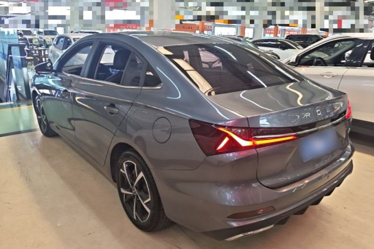 Roewe i5 2023 — 4