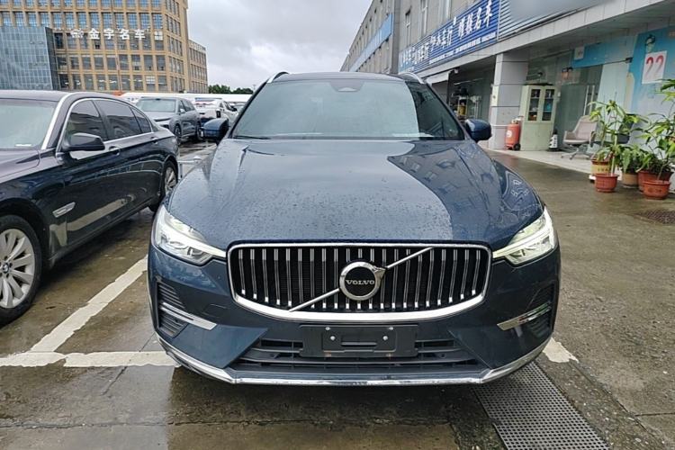 Volvo XC60 2024 — фото 2
