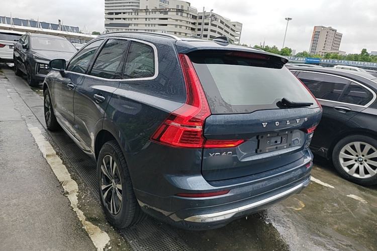 Volvo XC60 2024 — фото 4