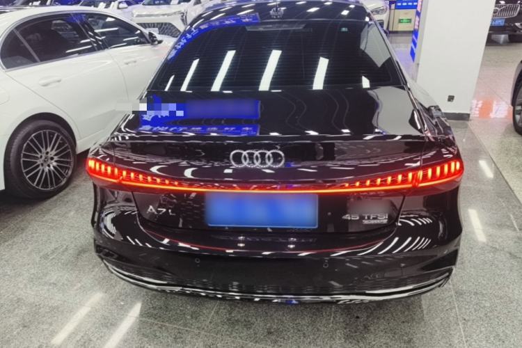 Audi A7L 2024 — фото 5