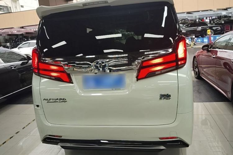 Toyota Alphard 2021 — фото 5