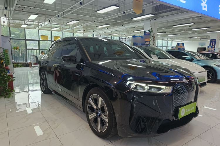 BMW iX 2022 — 3