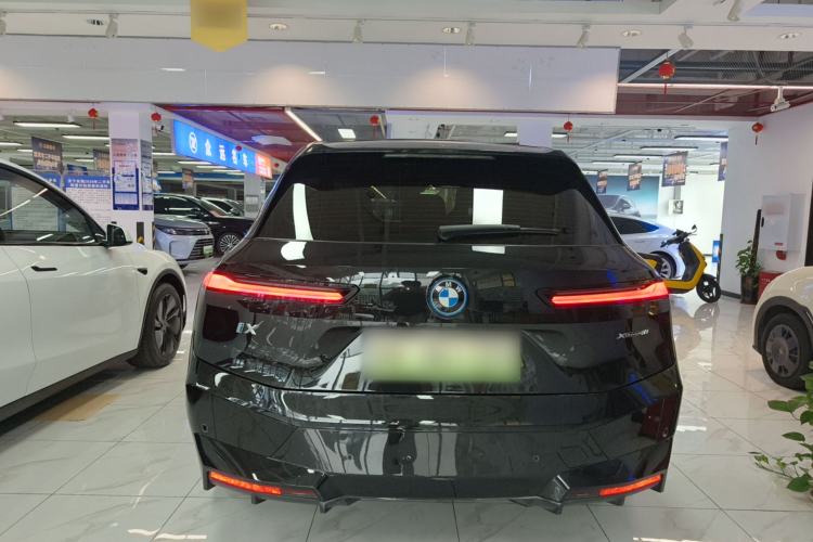 BMW iX 2022 — 5