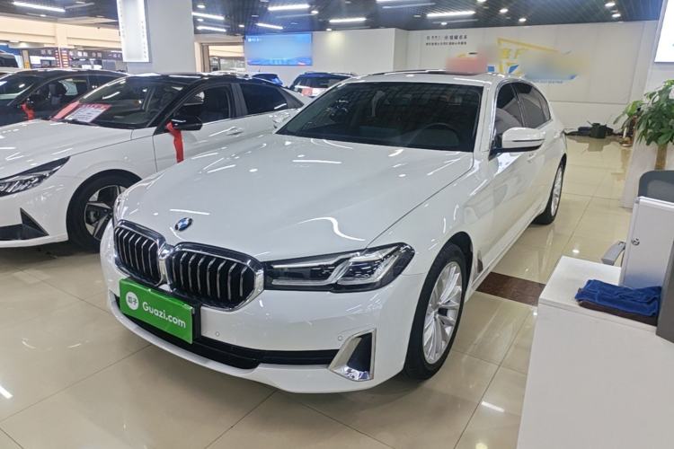 BMW 525Li 2021 — фото 1