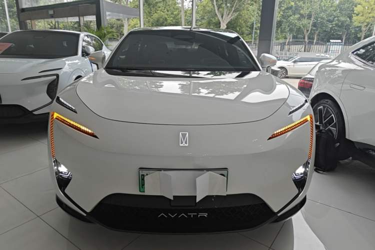 Avatr 11 2025 — 2