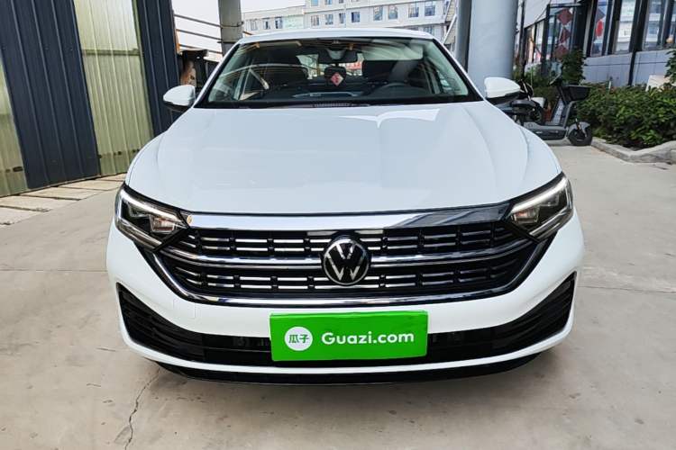 Volkswagen Sagitar 2023 — 2
