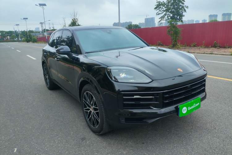 Porsche Cayenne 2025 — 3