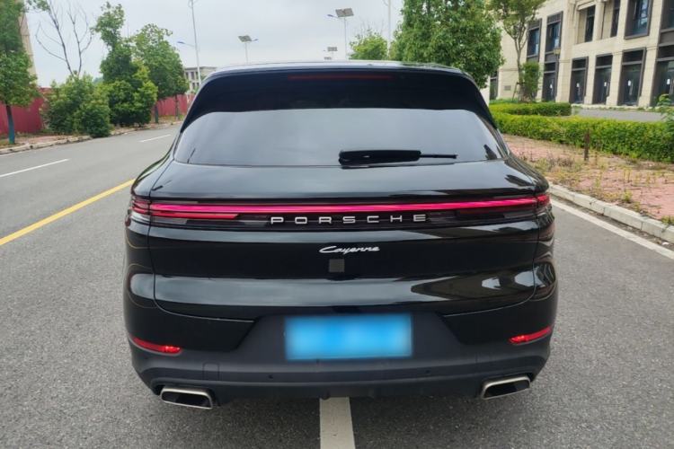 Porsche Cayenne 2025 — 5