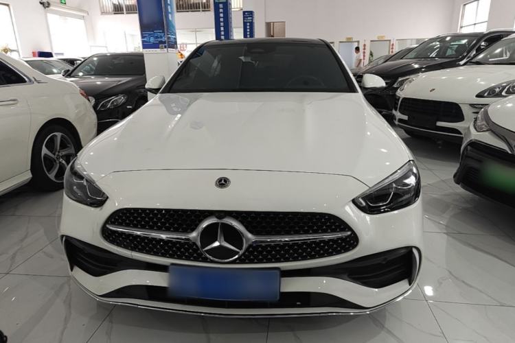 Mercedes-Benz C 260 L 2024 — 2