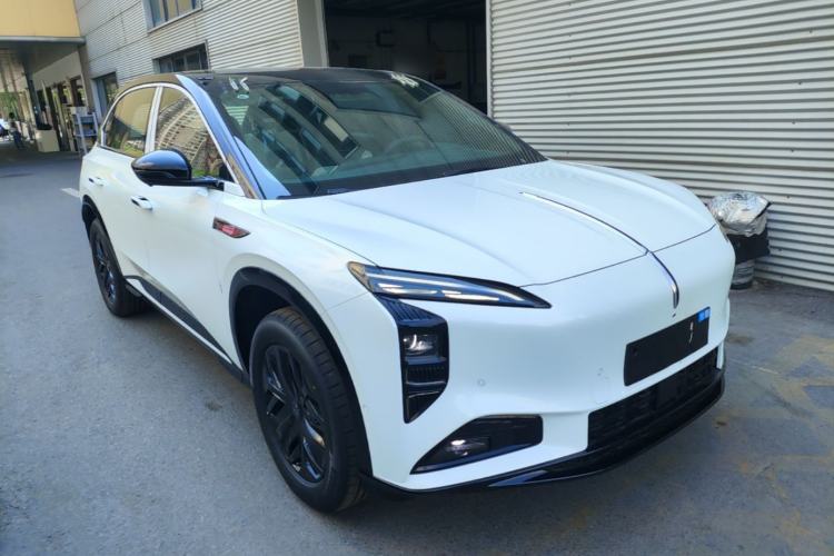 Hongqi Tiangong 08 2025 — 3