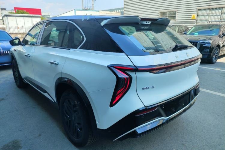 Hongqi Tiangong 08 2025 — 4