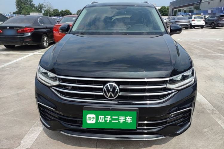 Volkswagen Tiguan L 2022 — фото 2