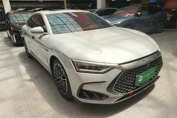 BYD Han 2024 — 3