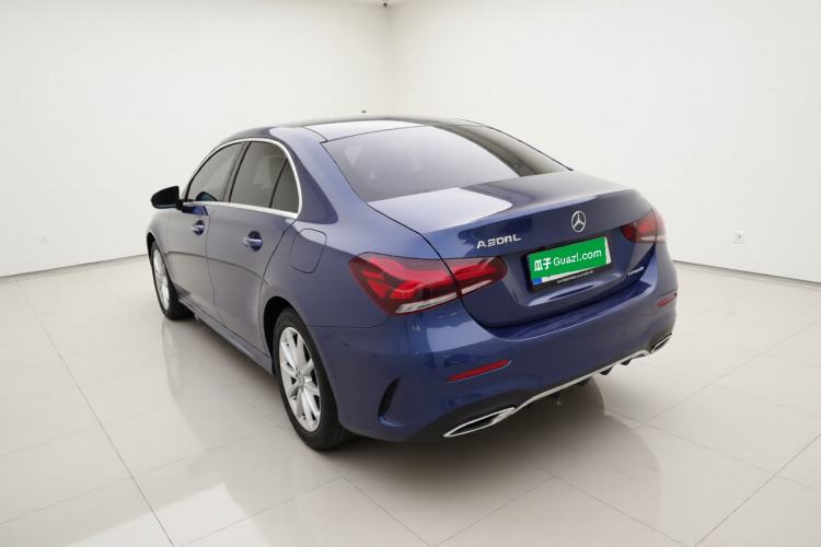 Mercedes-Benz A 200 L 2021 — фото 3