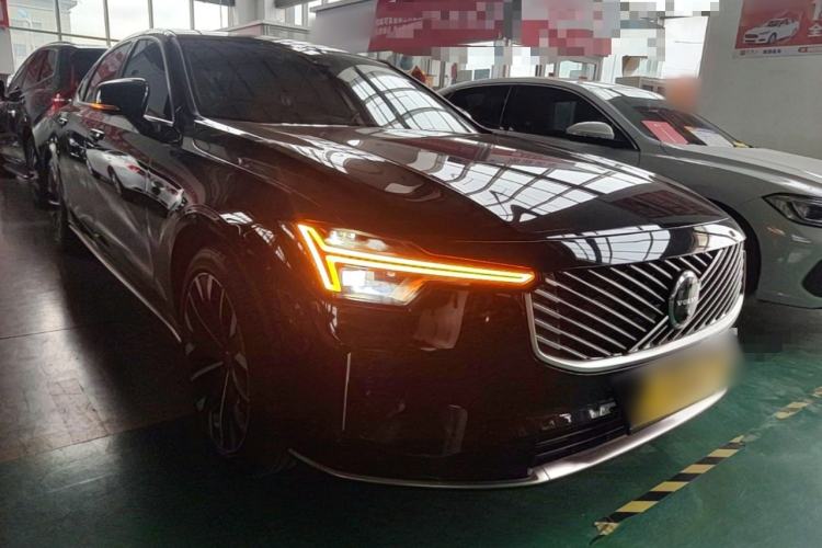 Volvo S90 2026 — 3