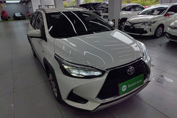 Toyota Yaris 2022 — фото 3
