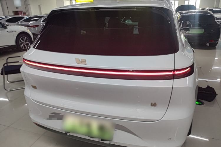 Li Auto L6 2025 — 5