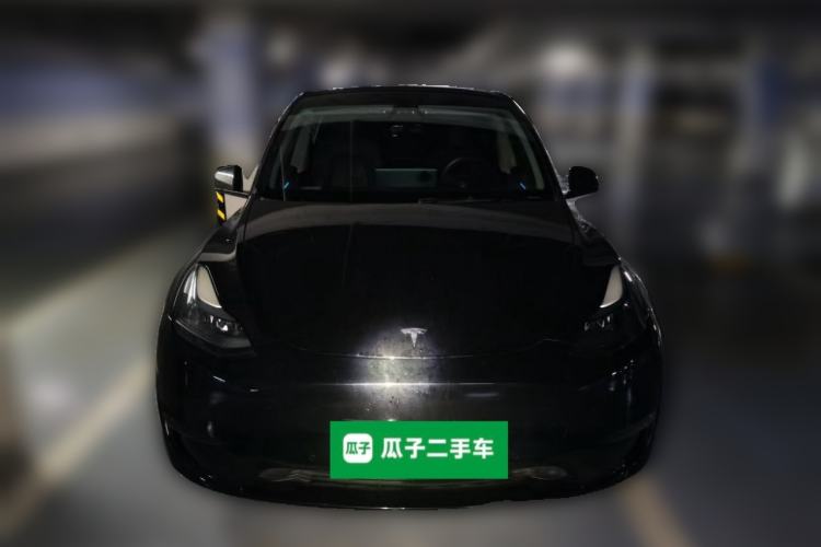 Tesla Model Y 2022 — 2