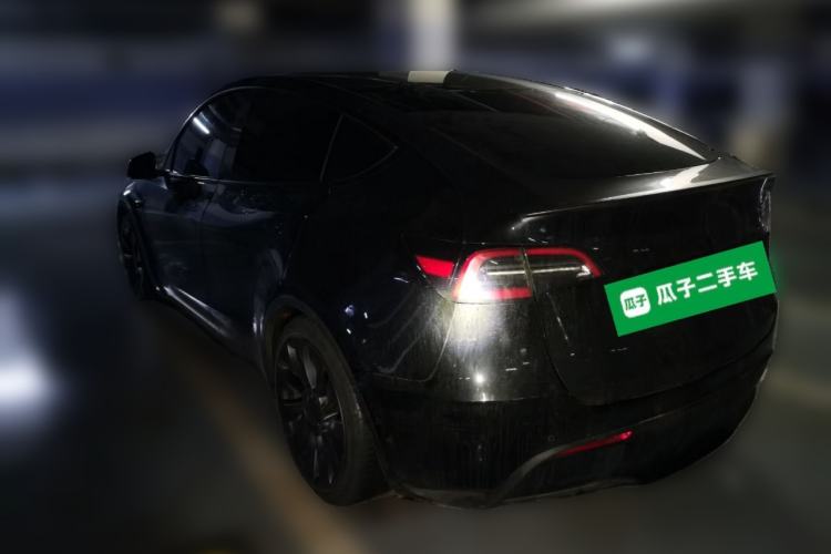 Tesla Model Y 2022 — 4