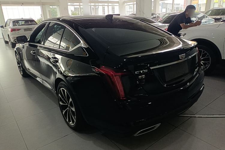 Cadillac CT5 2023 — фото 4