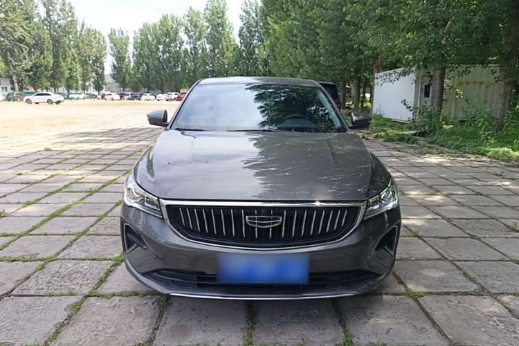 Geely Emgrand 2023 — 2