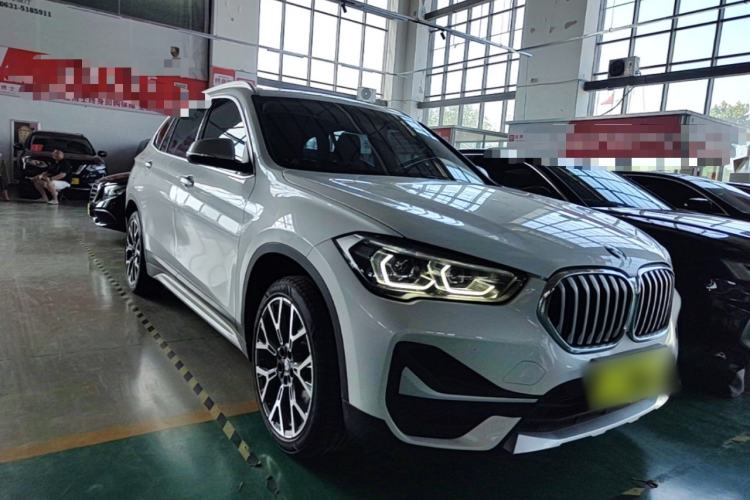 BMW X1 2021 — фото 3