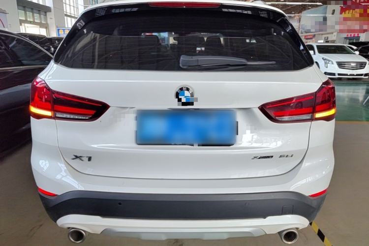 BMW X1 2021 — фото 5