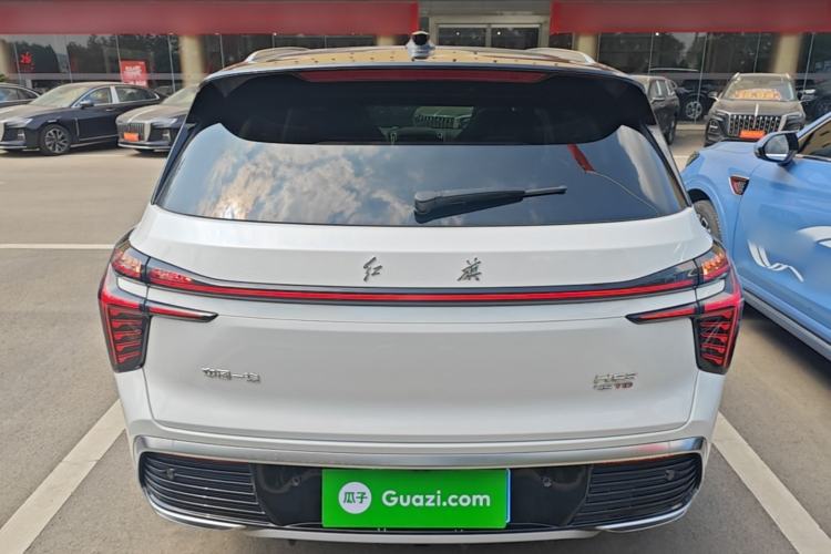 Hongqi hs3 2023 — 5