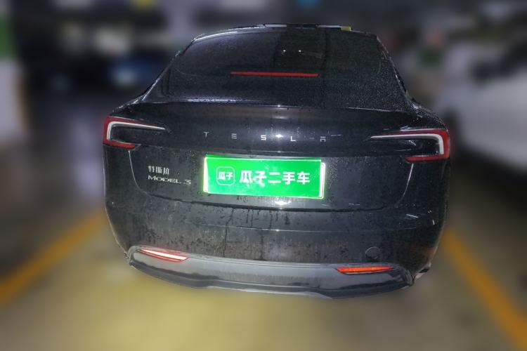 Tesla Model 3 2023 — 3
