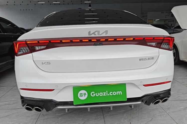 Kia K5 2021 — 5