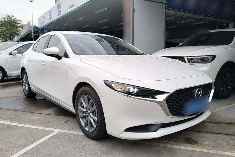 Mazda Mazda 3 2023 — 3
