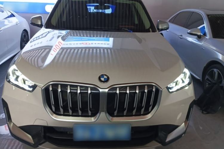 BMW X1 2023 — 2
