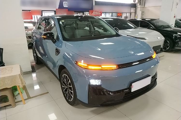 Leapmotor B10 2025 — 3