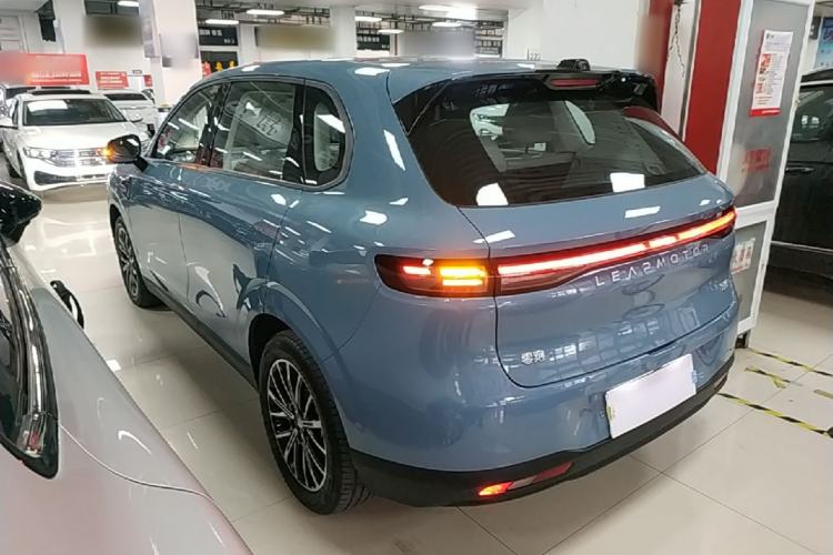 Leapmotor B10 2025 — 4