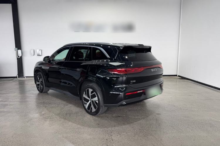 BYD Tang L 2025 — 4