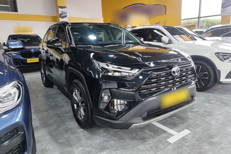 Toyota RAV4 2023 — 3