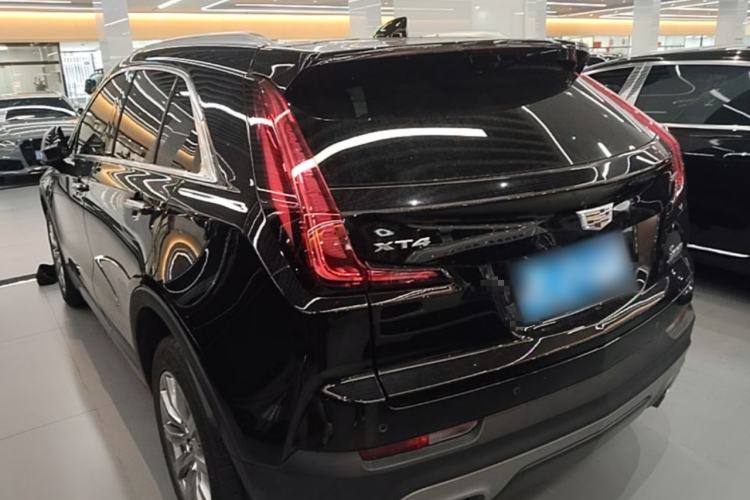 Cadillac XT4 2023 — 4