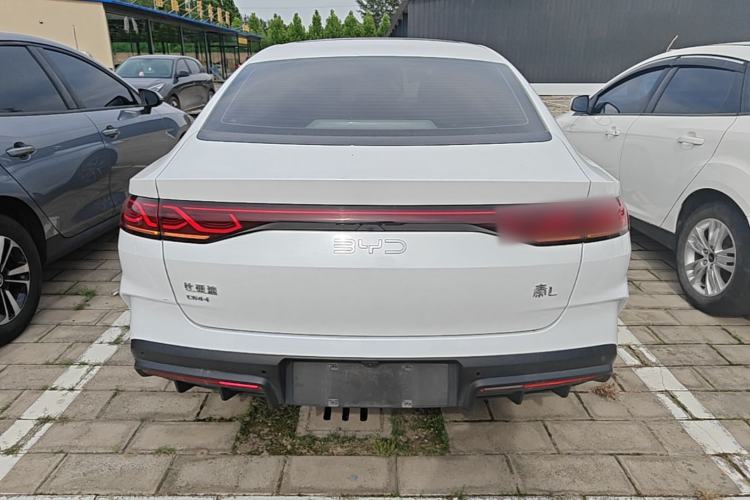 BYD Qin L 2024 — 5