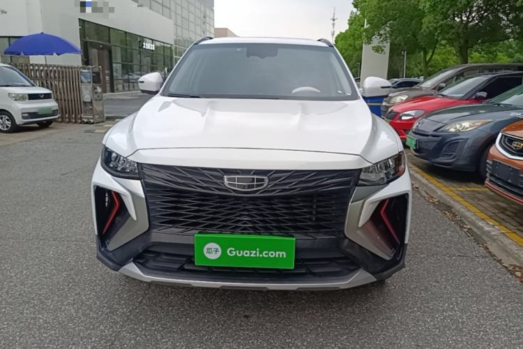 Geely Emgrand X7 2022 — 2